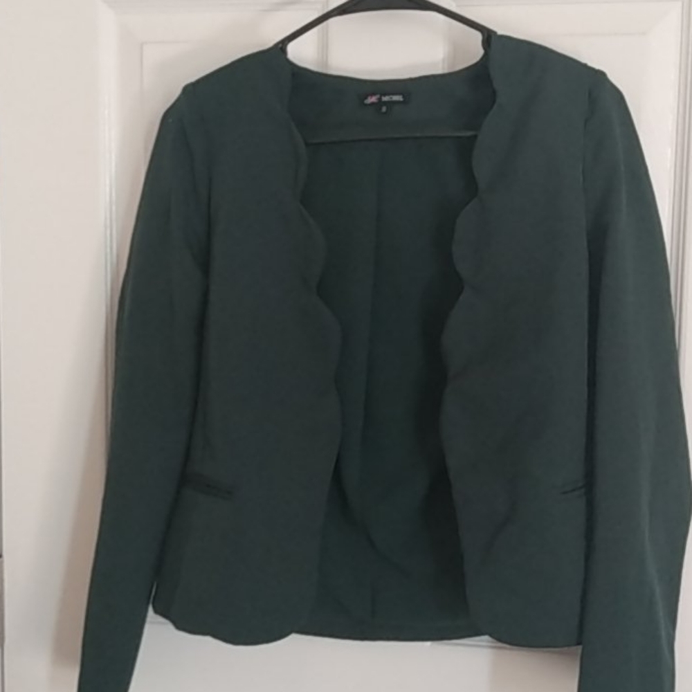 Scalloped Blazer - Picture 2 of 5